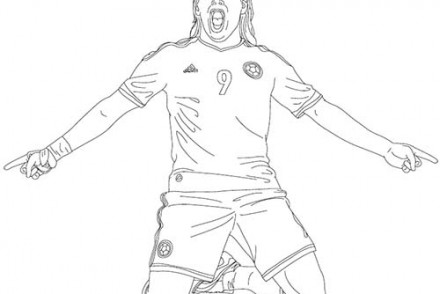 Coloriage-JOUEURS-DE-FOOT-Radamel-Falcao.jpg
